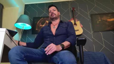 Aaron online show from March 22, 2026, 9:18 pm