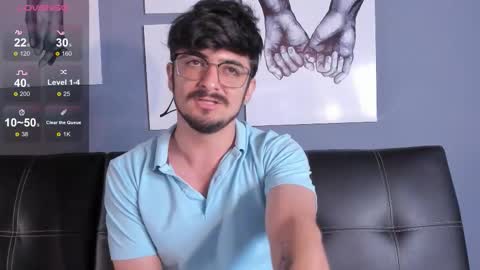 aaronfuentes7 online show from October 7, 2025, 6:27 pm