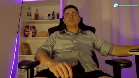 Snapshot of aaronlegend chatting on March 10, 2025, 5:00 am Aaron online show from March 10, 2025, 5:00 am