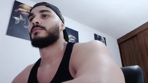 aaronteylor online show from December 2, 2024, 9:28 pm