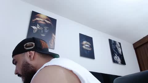 aaronteylor online show from December 7, 2024, 9:39 am