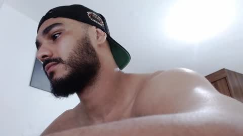 aaronteylor online show from December 17, 2024, 10:55 am