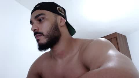 aaronteylor online show from December 19, 2024, 7:07 pm