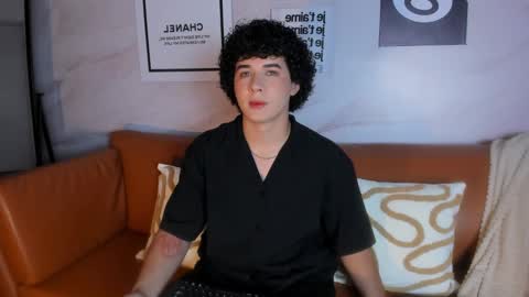 Aroon online show from February 25, 2025, 11:41 am