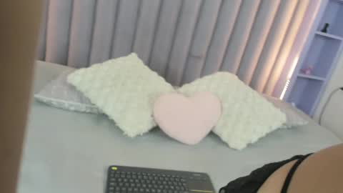   AASHLEY  online show from March 6, 2025, 11:25 am