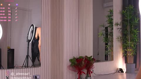 Snapshot of abbela_white chatting on February 3, 2025, 6:45 am Alexa online show from February 3, 2025, 6:45 am