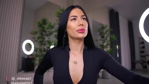 Snapshot of abbela_white chatting on February 17, 2025, 6:42 am Alexa online show from February 17, 2025, 6:42 am
