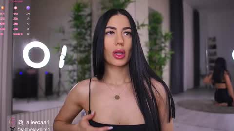 Snapshot of abbela_white chatting on February 22, 2025, 6:39 am Alexa online show from February 22, 2025, 6:39 am