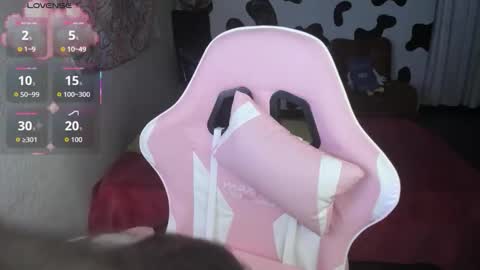 April online show from November 5, 2025, 4:34 am