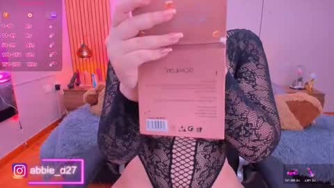 Abbie Edmond  online show from December 15, 2025, 3:55 am