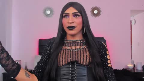 Abbigail Fuster  online show from February 7, 2025, 1:11 pm