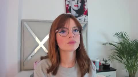 Snapshot of abby_jones2 chatting on January 16, 2026, 3:43 am abby jones online show from January 16, 2026, 3:43 am