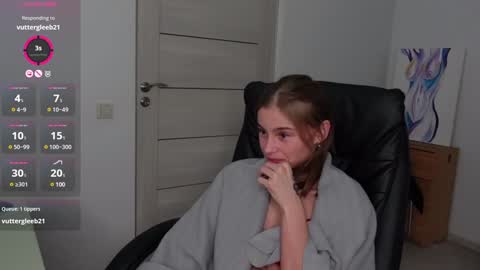 Snapshot of abby_laker chatting on December 4, 2024, 12:19 am ABBY LAKER online show from December 4, 2024, 12:19 am