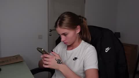 Snapshot of abby_laker chatting on January 8, 2025, 9:01 pm ABBY LAKER online show from January 8, 2025, 9:01 pm