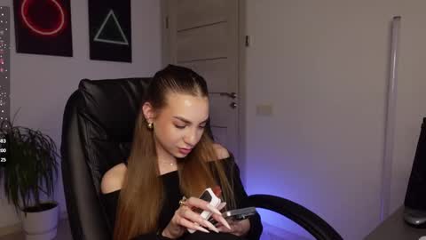 Snapshot of abby_laker chatting on February 26, 2025, 4:24 pm ABBY LAKER online show from February 26, 2025, 4:24 pm