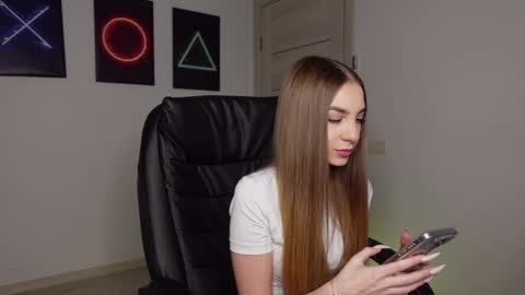 Snapshot of abby_laker chatting on March 2, 2025, 6:27 am ABBY LAKER online show from March 2, 2025, 6:27 am