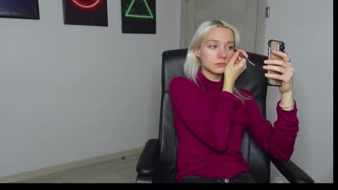 Snapshot of abby_laker chatting on October 15, 2025, 12:49 pm ABBY LAKER online show from October 15, 2025, 12:49 pm