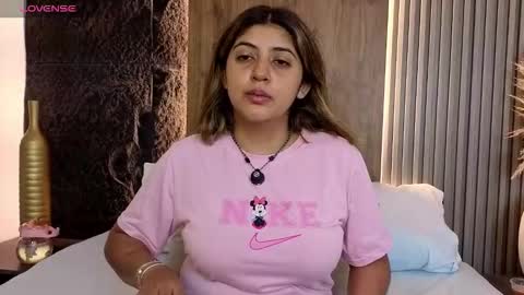 Abbygail online show from November 15, 2025, 12:45 pm