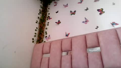 abby_moss_2 online show from June 27, 2026, 7:19 pm