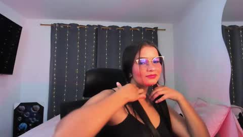 Snapshot of abby_parker1 chatting on October 27, 2025, 11:20 pm Abby online show from October 27, 2025, 11:20 pm