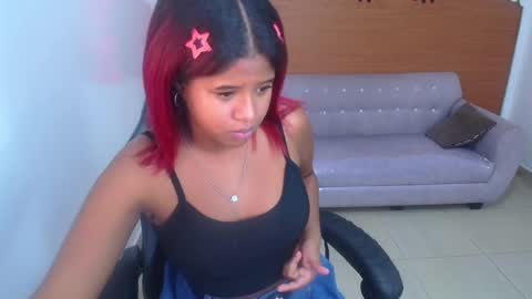 Snapshot of abby_t_ chatting on March 12, 2025, 3:46 am abby online show from March 12, 2025, 3:46 am