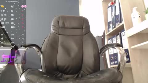 Snapshot of abby_taylorr_ chatting on March 7, 2025, 5:17 pm Vannesa online show from March 7, 2025, 5:17 pm