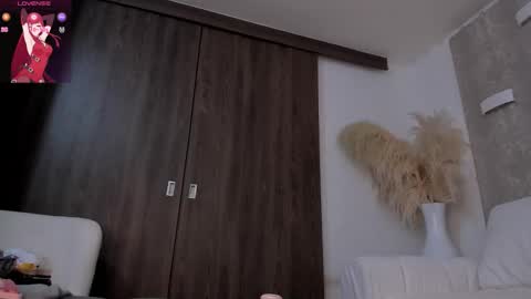 Snapshot of abby_yons chatting on November 12, 2025, 12:38 pm Abby online show from November 12, 2025, 12:38 pm