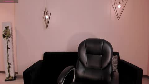 Snapshot of abbydalton chatting on November 19, 2025, 6:30 pm Abby Dalton online show from November 19, 2025, 6:30 pm