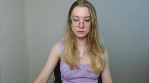 Snapshot of abbymoore__ chatting on February 23, 2026, 9:17 am Abby Lovense is active online show from February 23, 2026, 9:17 am