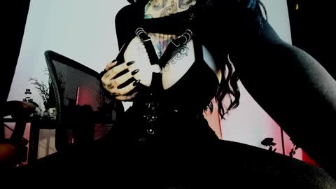 Abby online show from February 28, 2025, 2:09 am