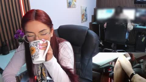 Snapshot of abbystones chatting on February 13, 2025, 2:42 pm Abby Stones online show from February 13, 2025, 2:42 pm