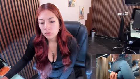 Snapshot of abbystones chatting on October 24, 2025, 10:33 am Abby Stones online show from October 24, 2025, 10:33 am