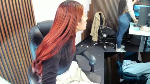 Snapshot of abbystones chatting on November 20, 2025, 11:10 am Abby Stones online show from November 20, 2025, 11:10 am