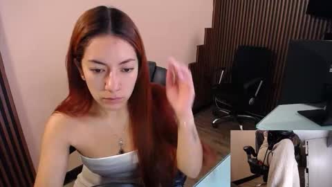 Snapshot of abbystones chatting on December 19, 2025, 11:06 am Abby Stones online show from December 19, 2025, 11:06 am