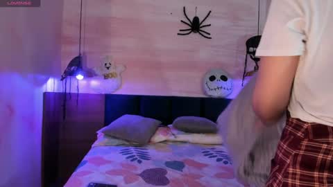 Snapshot of abbysweet1_ chatting on October 8, 2025, 11:30 am Abigail online show from October 8, 2025, 11:30 am