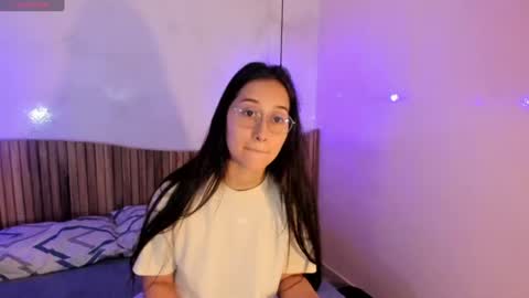 Snapshot of abbysweet1_ chatting on July 19, 2026, 6:33 pm Abigail online show from July 19, 2026, 6:33 pm