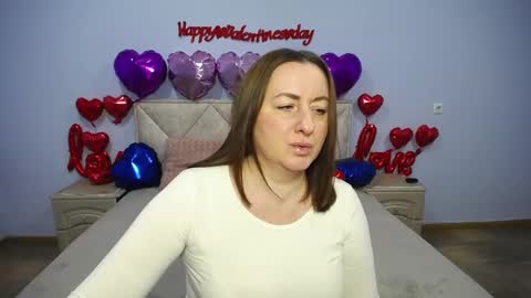 abbytaylorr online show from February 13, 2025, 7:24 am