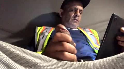 Snapshot of abel750005 chatting on December 10, 2024, 3:22 pm CUBADADY online show from December 10, 2024, 3:22 pm