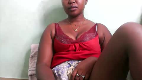 Snapshot of abella677022 chatting on March 1, 2026, 2:52 pm abella677022 online show from March 1, 2026, 2:52 pm