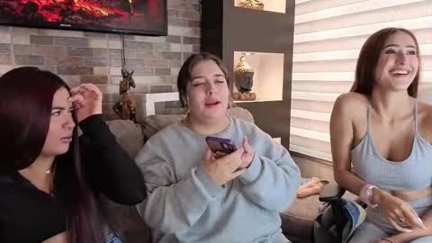 Abella online show from September 24, 2025, 3:59 pm