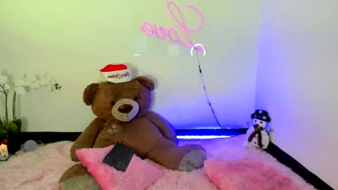  Abella and Kendra  online show from December 29, 2024, 8:04 pm