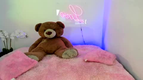  Abella and Kendra  online show from January 28, 2025, 8:58 pm