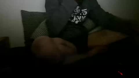 Snapshot of abender82 chatting on February 23, 2026, 8:28 pm Abender online show from February 23, 2026, 8:28 pm