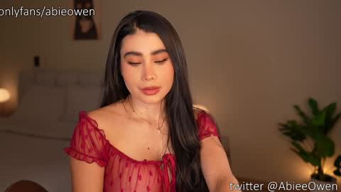 Snapshot of abie_owen chatting on February 10, 2026, 12:37 am abie_owen online show from February 10, 2026, 12:37 am