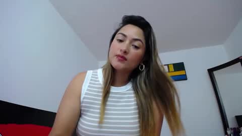 Snapshot of abie_spicy_ chatting on December 22, 2024, 2:49 pm ximena online show from December 22, 2024, 2:49 pm