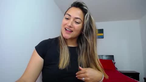 Snapshot of abie_spicy_ chatting on February 19, 2025, 3:49 pm ximena online show from February 19, 2025, 3:49 pm