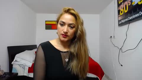 ximena online show from November 19, 2025, 12:49 pm