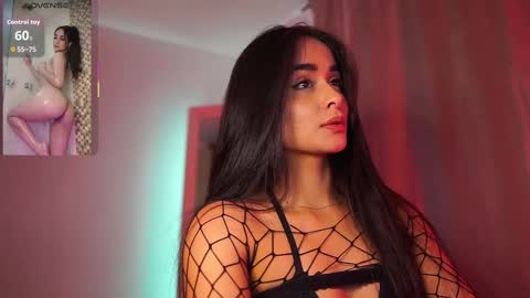 Snapshot of abigail_adamss_ chatting on October 15, 2025, 7:25 pm Abigail online show from October 15, 2025, 7:25 pm