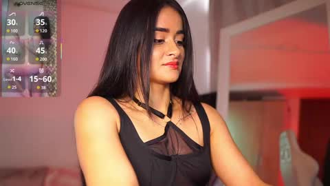 Snapshot of abigail_adamss_ chatting on October 18, 2025, 7:36 pm Abigail online show from October 18, 2025, 7:36 pm