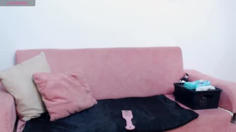 Snapshot of abigail_f00x chatting on February 27, 2026, 12:38 pm Abigail online show from February 27, 2026, 12:38 pm